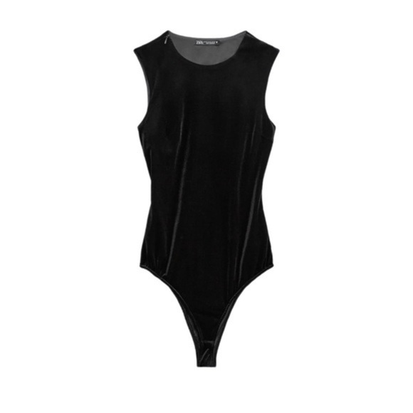 ZARA ASYMMETRICAL VELVET BODYSUIT  BLACK - REF. 9118/510 - Picture 2 of 4